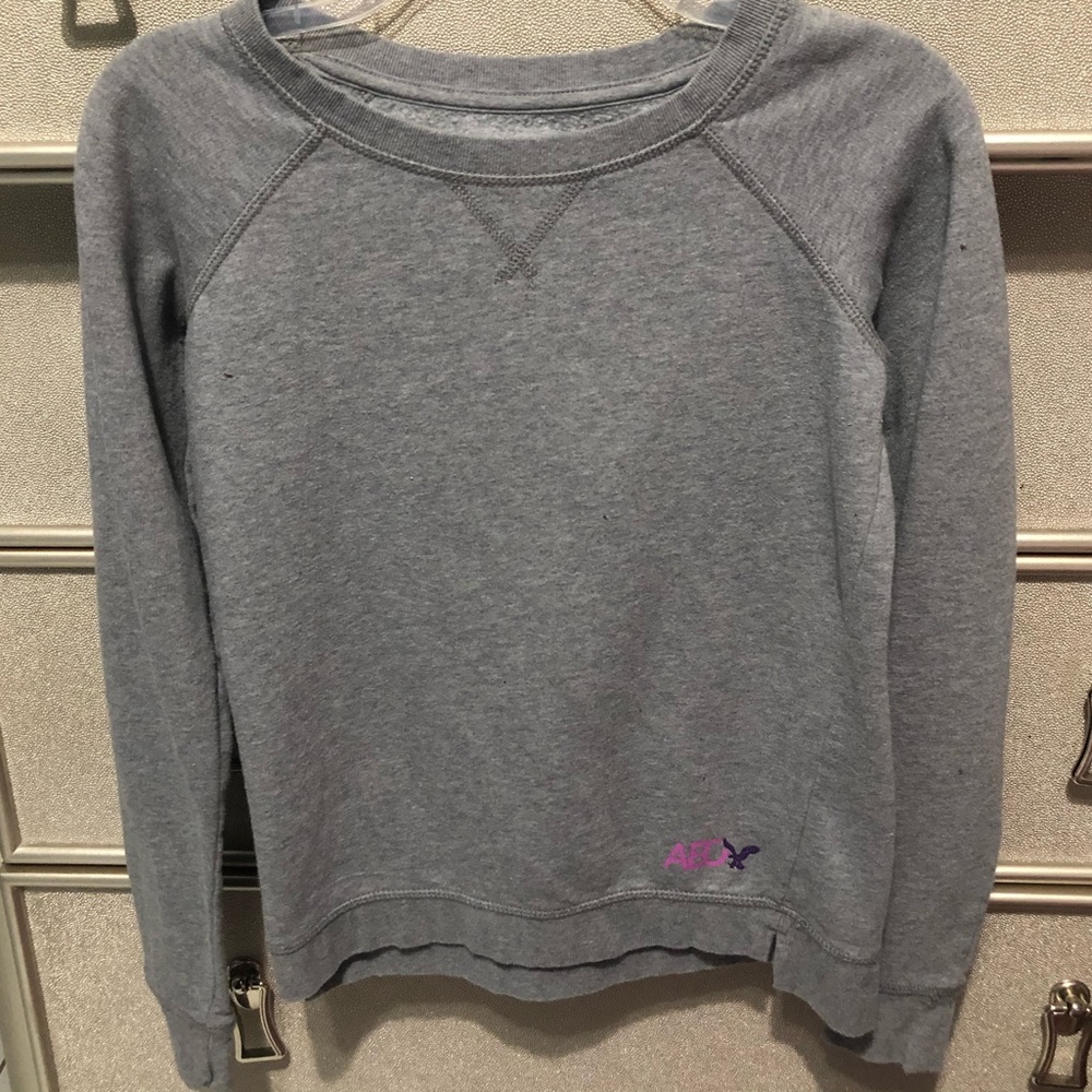 American Eagle Gray Sweatshirt